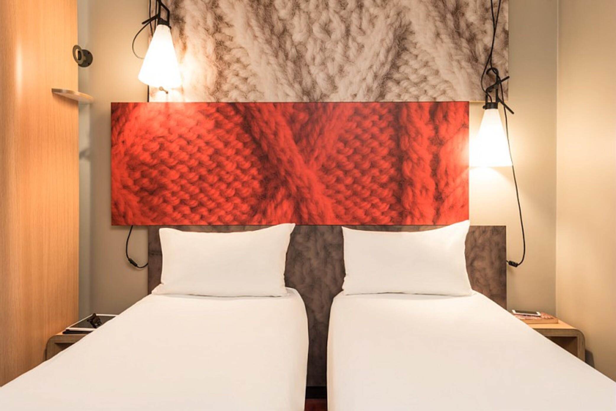 Ibis Bordeaux Centre Bastide Hotel Exterior photo