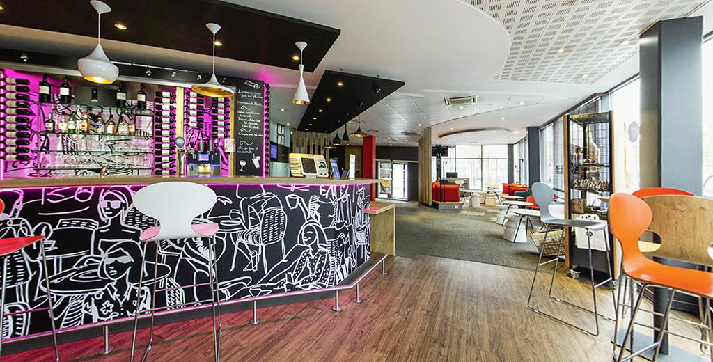 Ibis Bordeaux Centre Bastide Hotel Exterior photo